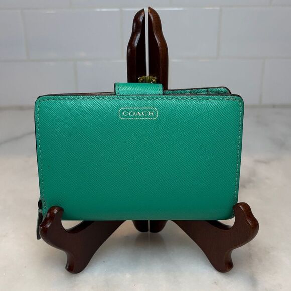 Coach Wallet Leather Cross Grain Snap Closure Compact Wallet - Picture 1 of 16